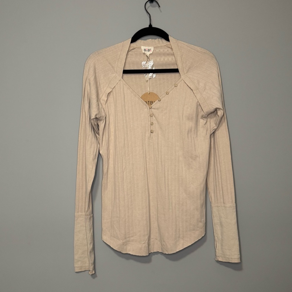 NWT BiBi Womens Ribbed Henley Long Sleeve Beige Thumbhole Square Neck Medium